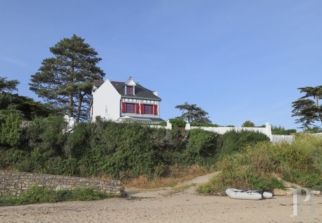 On the Île-aux-Moines, in the Gulf of Morbihan, a family house where you can almost step out onto the water - photo  n°36